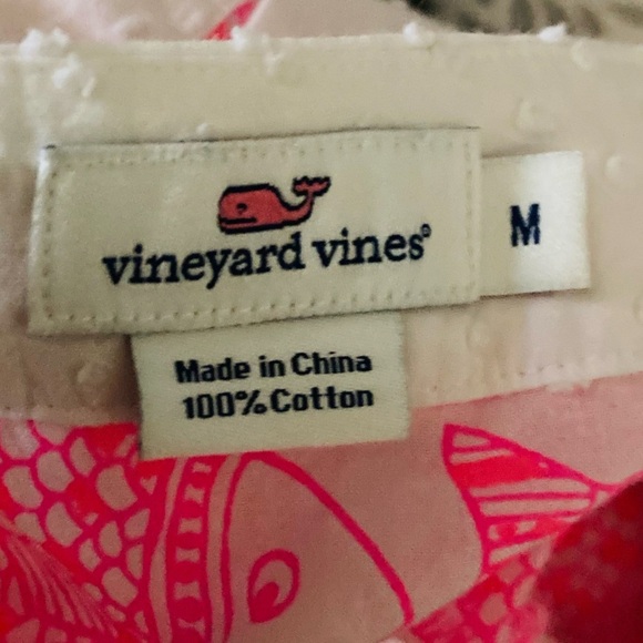 Vineyard Vines bright pink fish print tunic with white trim and long sleeves. M - Picture 3 of 3